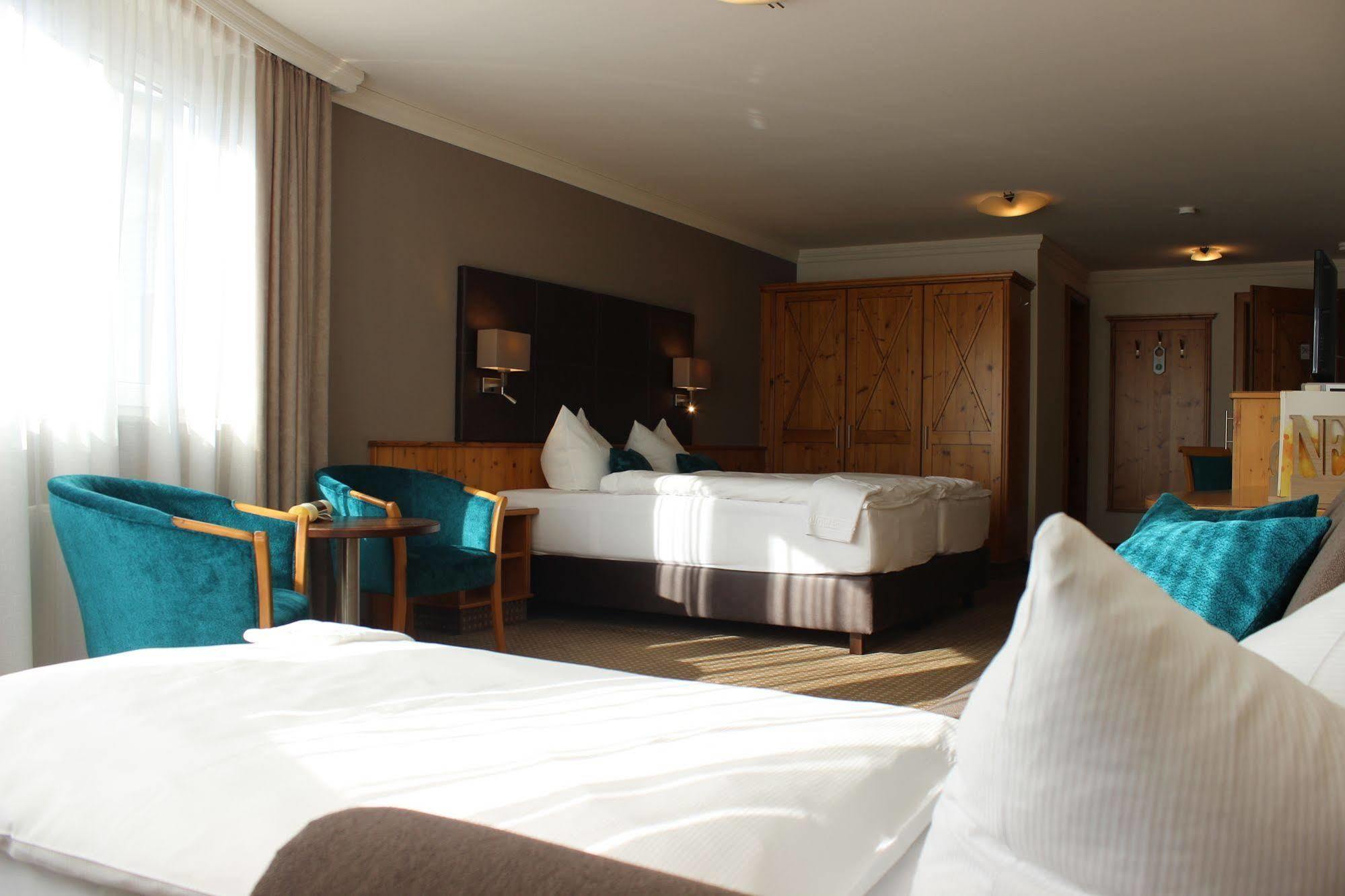 Hotel Landhaus Feckl Ehningen Kültér fotó
