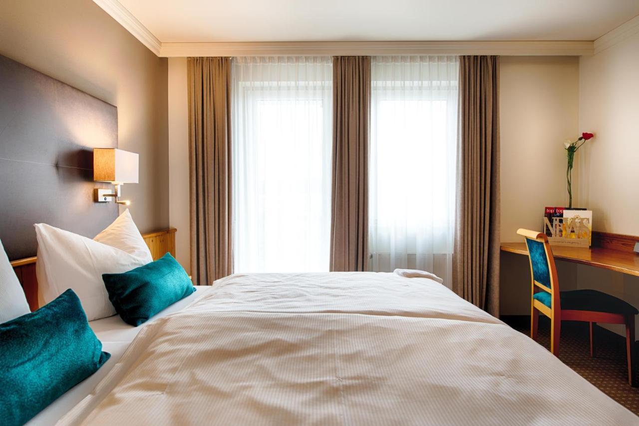 Hotel Landhaus Feckl Ehningen Kültér fotó